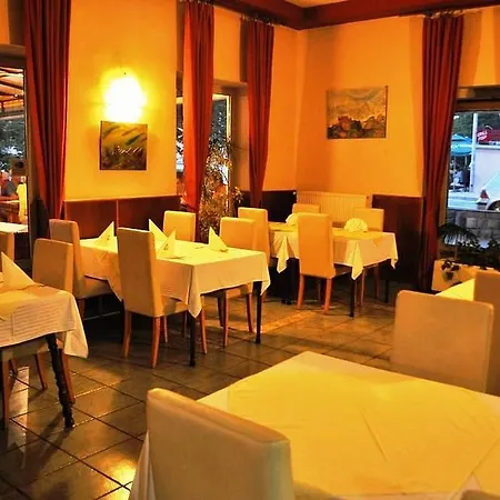 Guesthouse Bakarac 3* בקרץ