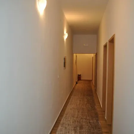 Guesthouse Bakarac בית הארחה בקרץ