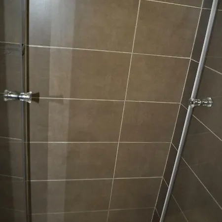 Guesthouse Bakarac בקרץ