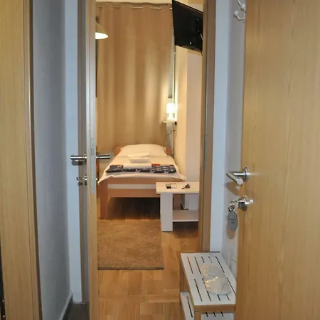 Guesthouse Bakarac בית הארחה 3*