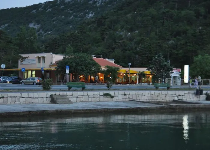 Guesthouse Bakarac Πανσιόν 3*