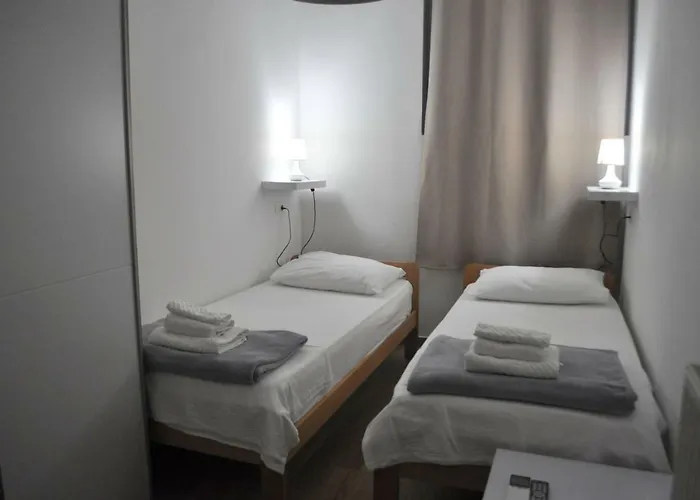 Πανσιόν Guesthouse Bakarac 3*